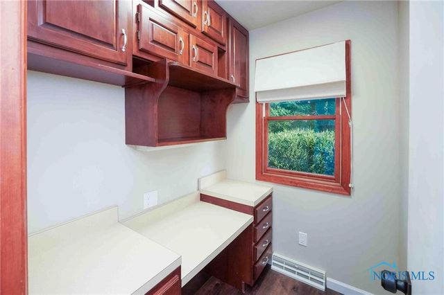 28741 White Road, Perrysburg, OH 43551