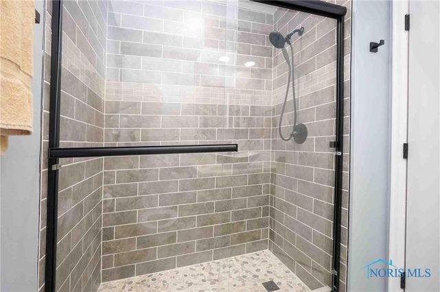 28741 White Road, Perrysburg, OH 43551