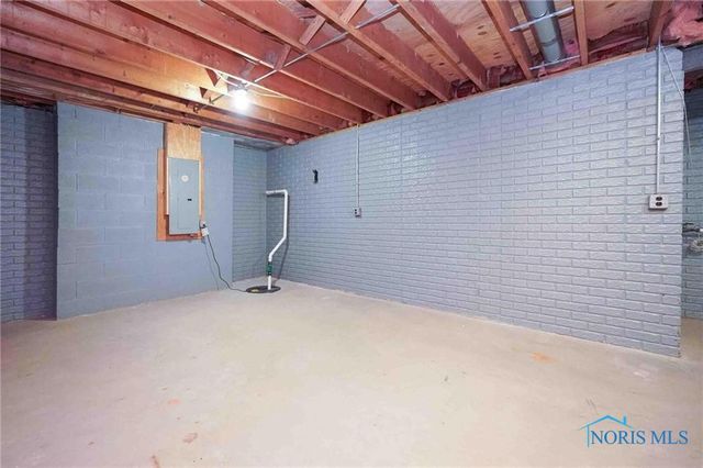 28741 White Road, Perrysburg, OH 43551