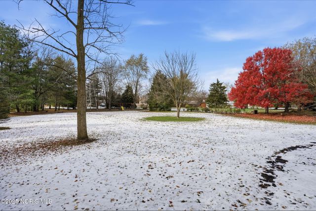 28741 White Road, Perrysburg, OH 43551