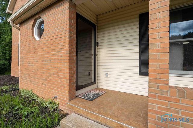 28741 White Road, Perrysburg, OH 43551