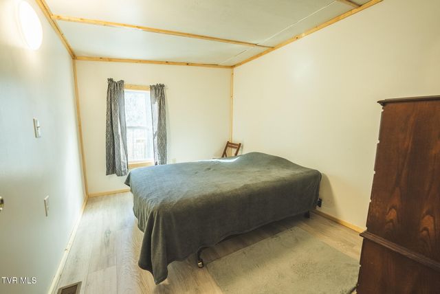 637 Jacobs Hollow Road, Sneedville, TN 37869