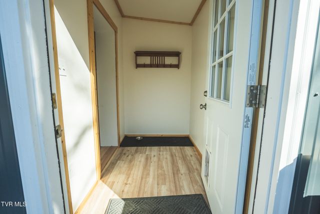 637 Jacobs Hollow Road, Sneedville, TN 37869