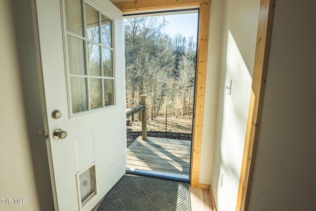 637 Jacobs Hollow Road, Sneedville, TN 37869