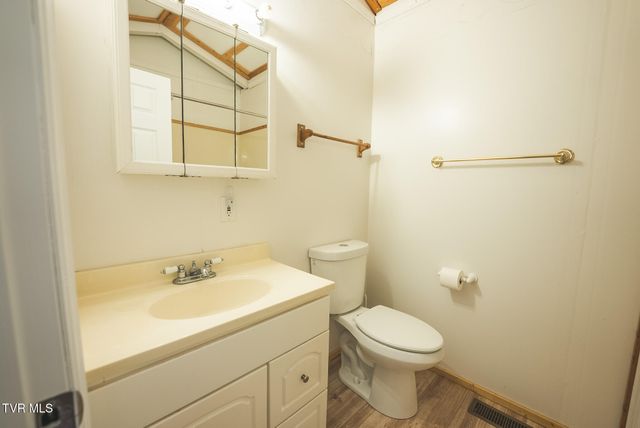 637 Jacobs Hollow Road, Sneedville, TN 37869