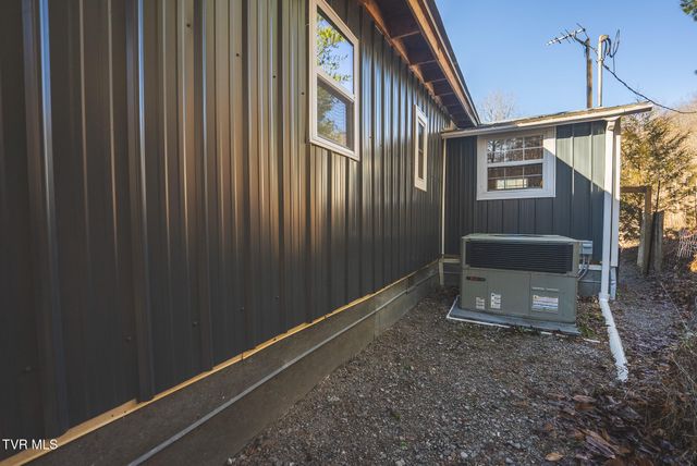 637 Jacobs Hollow Road, Sneedville, TN 37869