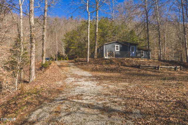 637 Jacobs Hollow Road, Sneedville, TN 37869