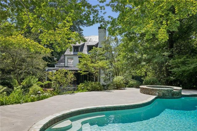 3990 E Brookhaven Drive NE, Atlanta, GA 30319