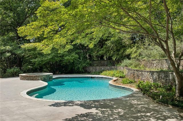 3990 E Brookhaven Drive NE, Atlanta, GA 30319