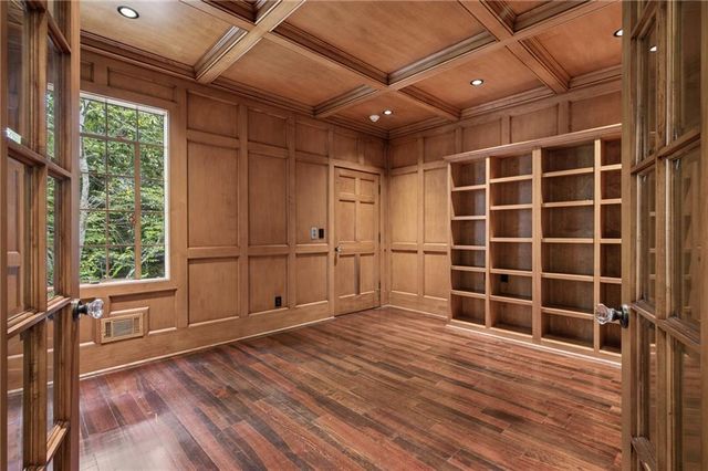 3990 E Brookhaven Drive NE, Atlanta, GA 30319