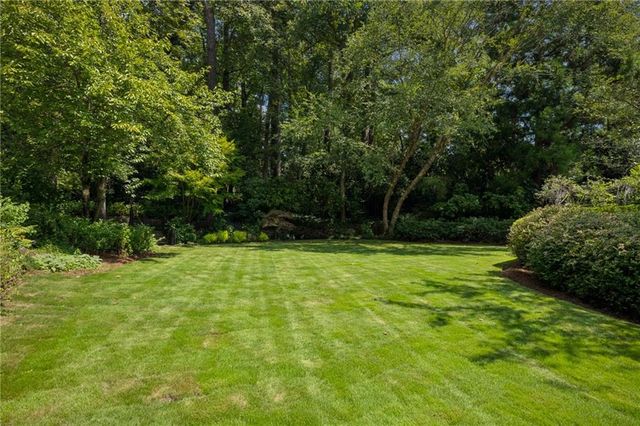 3990 E Brookhaven Drive NE, Atlanta, GA 30319
