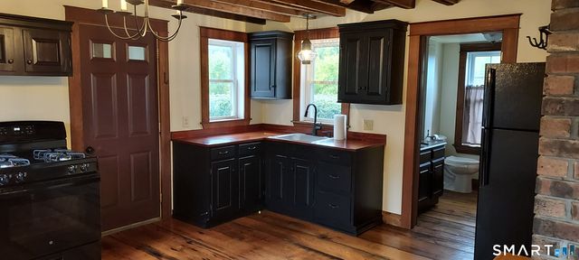 2996 Hebron Avenue, Glastonbury, CT 06033