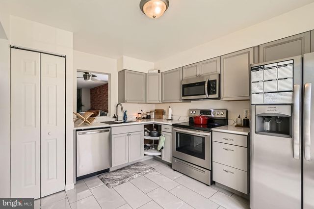 2401 KEVSWAY CT, Windsor Mill, MD 21244