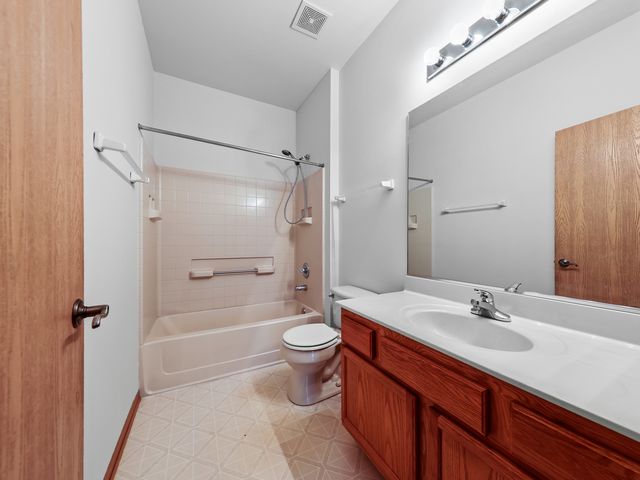 1566 Benzie Circle, Romeoville, IL 60446