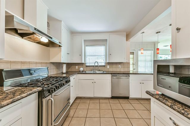 3023 Fairhope Street, Houston, TX 77025