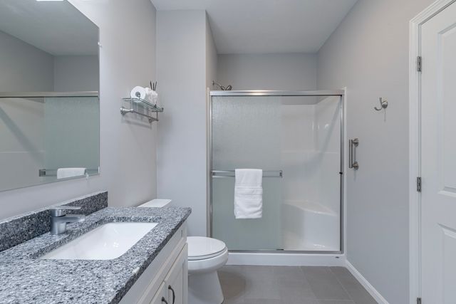 166 Stone Hill Dr 166, Northbridge, MA 01588
