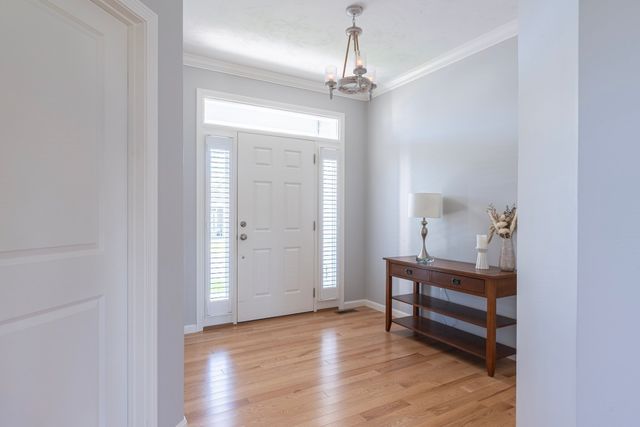 166 Stone Hill Dr 166, Northbridge, MA 01588