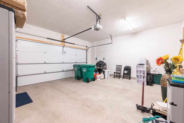 166 Stone Hill Dr 166, Northbridge, MA 01588