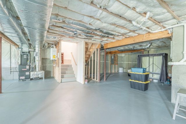 166 Stone Hill Dr 166, Northbridge, MA 01588
