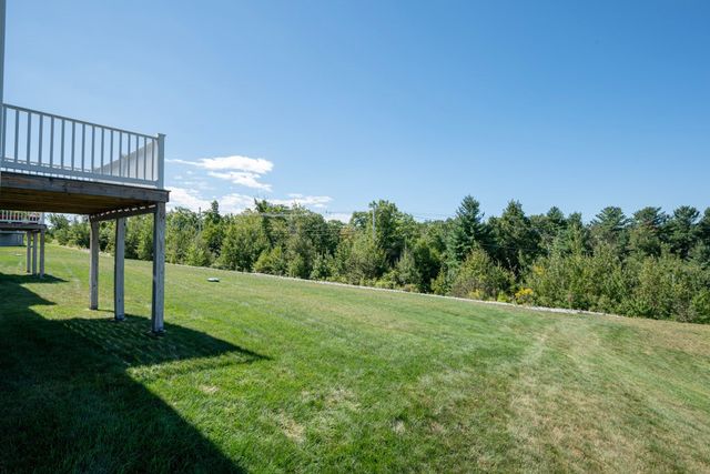 166 Stone Hill Dr 166, Northbridge, MA 01588