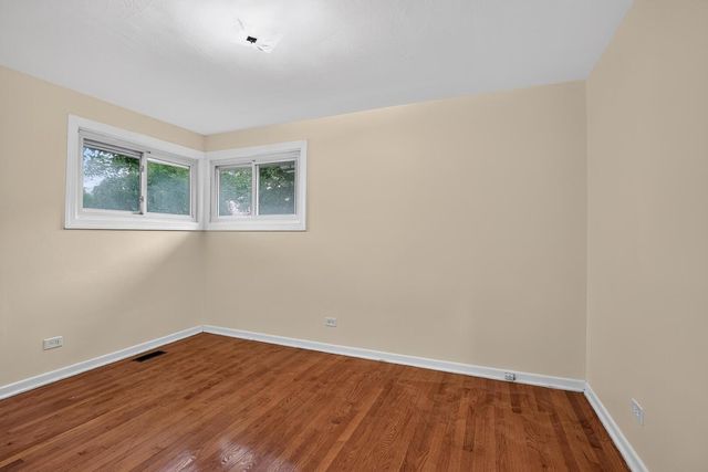 9231 N Lowell Avenue, Skokie, IL 60076