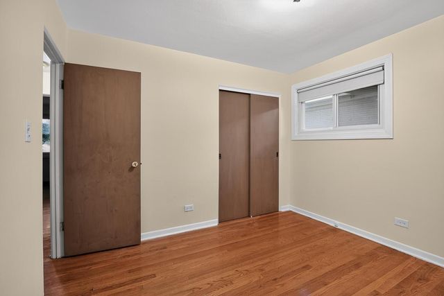 9231 N Lowell Avenue, Skokie, IL 60076