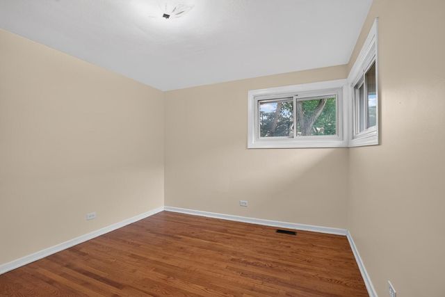 9231 N Lowell Avenue, Skokie, IL 60076