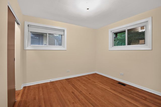 9231 N Lowell Avenue, Skokie, IL 60076