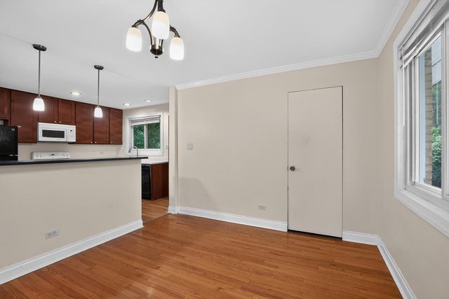 9231 N Lowell Avenue, Skokie, IL 60076