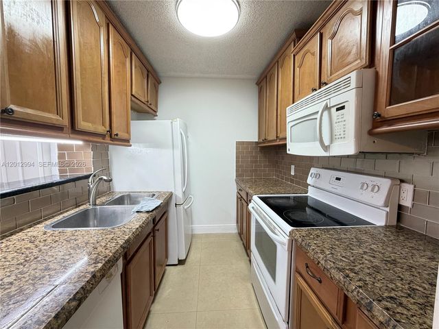 4281 W Mcnab Rd 25, Pompano Beach, FL 33069