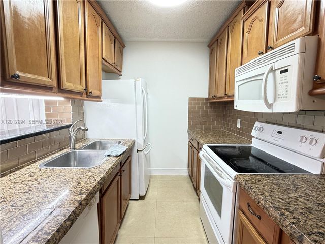 4281 W Mcnab Rd 25, Pompano Beach, FL 33069