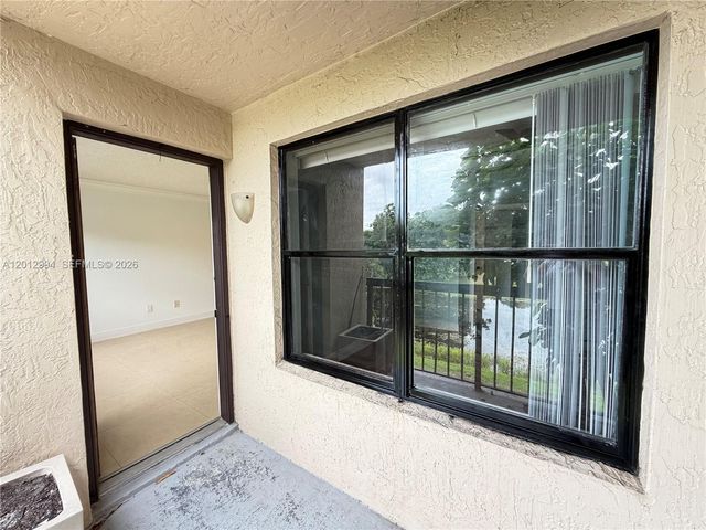 4281 W Mcnab Rd 25, Pompano Beach, FL 33069