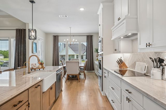1065 Julian Drive, Van Alstyne, TX 75495