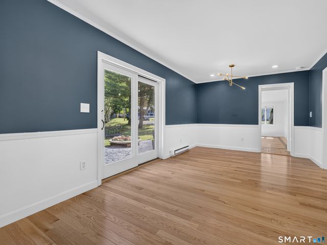 10 Herster Drive, East Lyme, CT 06357