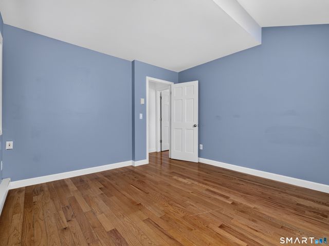 10 Herster Drive, East Lyme, CT 06357