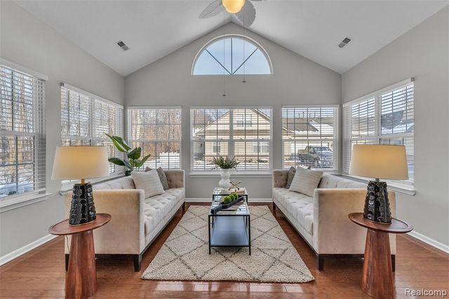 1155 Abbey Court, Westland, MI 48185