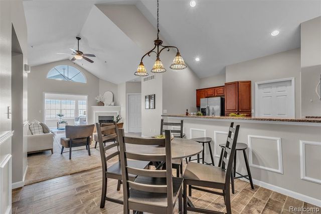 1155 Abbey Court, Westland, MI 48185