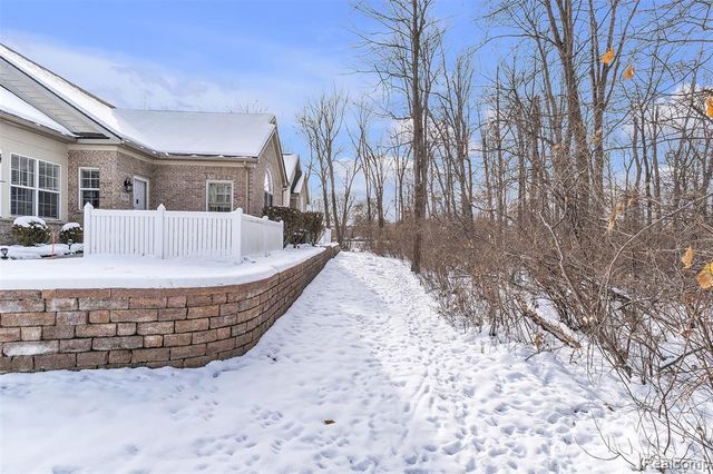 1155 Abbey Court, Westland, MI 48185