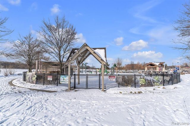 1155 Abbey Court, Westland, MI 48185