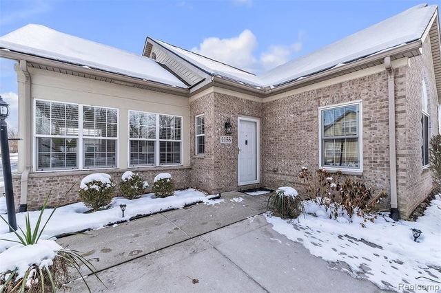 1155 Abbey Court, Westland, MI 48185