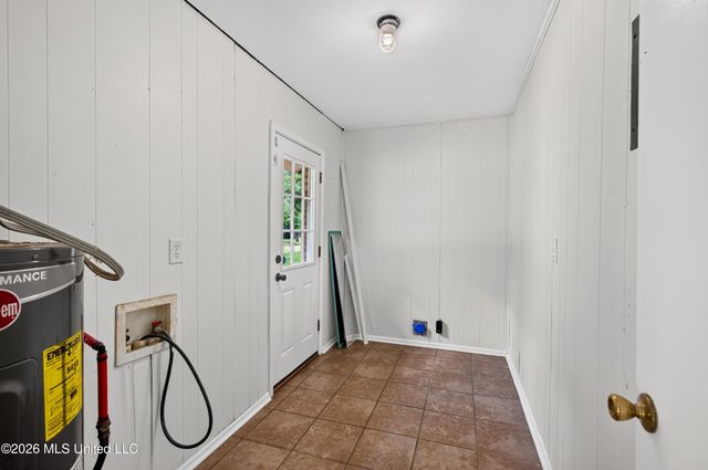 5717 Meadowview Drive, Moss Point, MS 39562