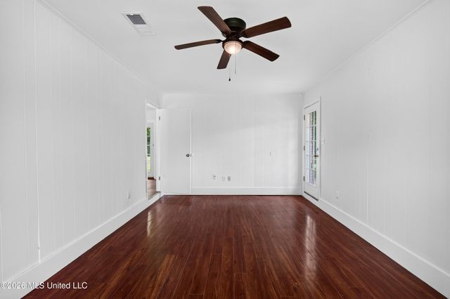 5717 Meadowview Drive, Moss Point, MS 39562