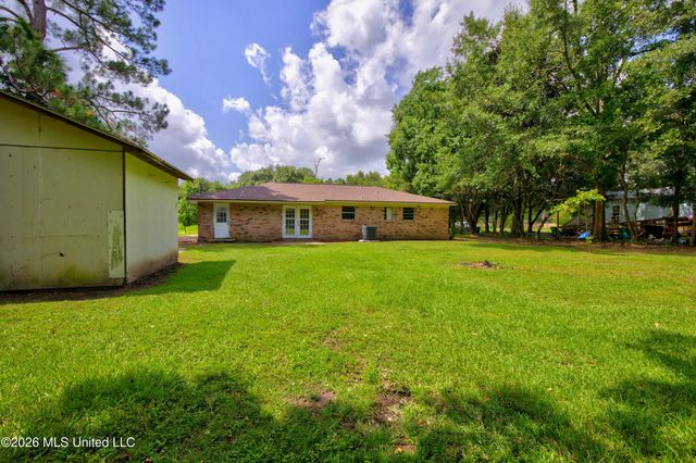 5717 Meadowview Drive, Moss Point, MS 39562