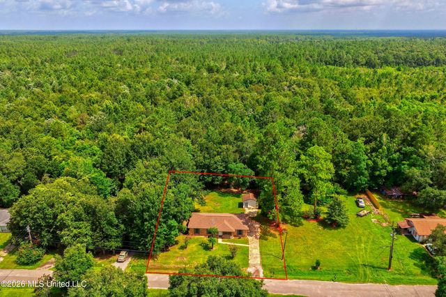 5717 Meadowview Drive, Moss Point, MS 39562
