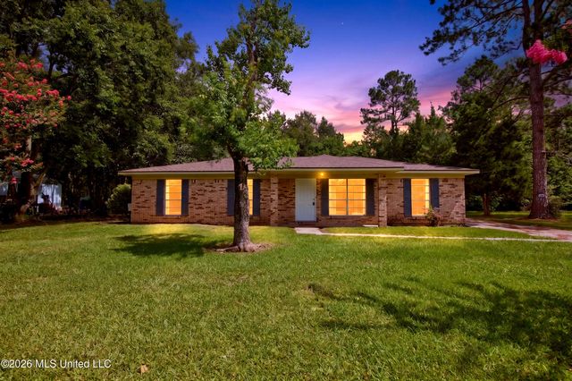 5717 Meadowview Drive, Moss Point, MS 39562