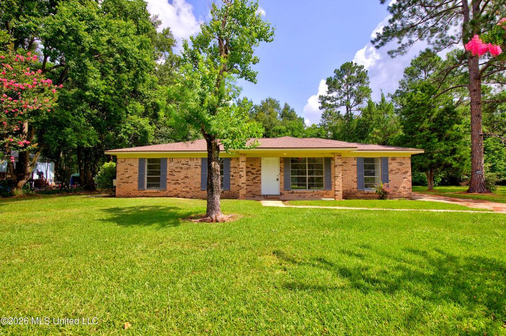 5717 Meadowview Drive, Moss Point, MS 39562