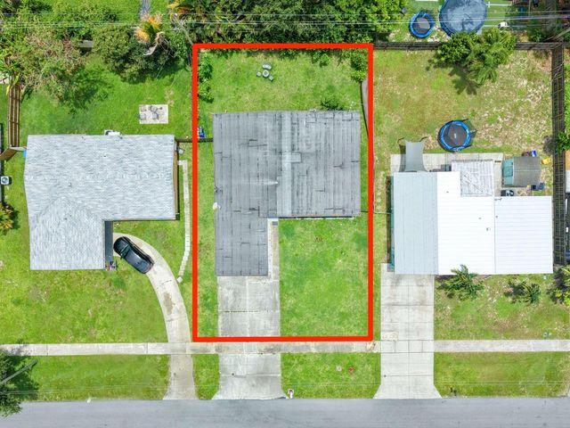 754 Hibiscus Drive, Royal Palm Beach, FL 33411