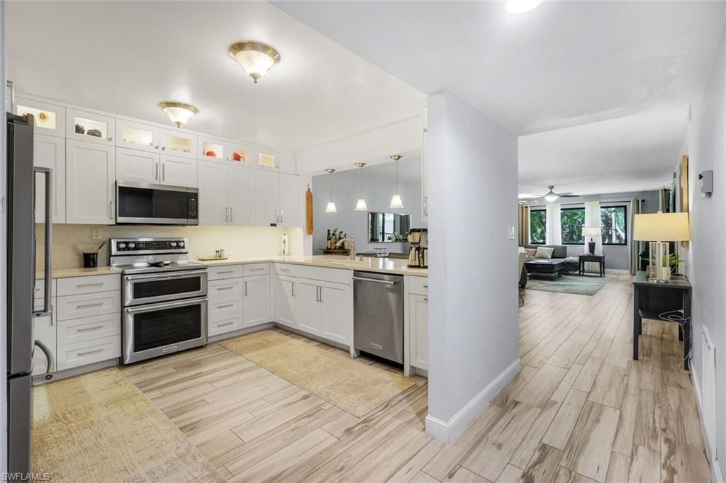 9901 Sunset Cove LN 222, FORT MYERS, FL 33919 — exterior