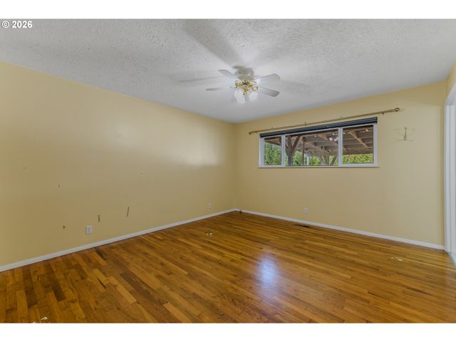 2764 COLUMBIA Blvd, St Helens, OR 97051