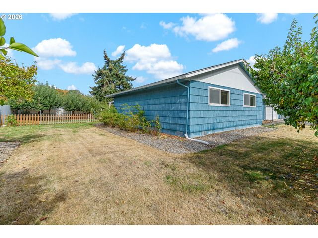 2764 COLUMBIA Blvd, St Helens, OR 97051